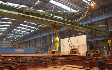 Indoor crane in a shipyard